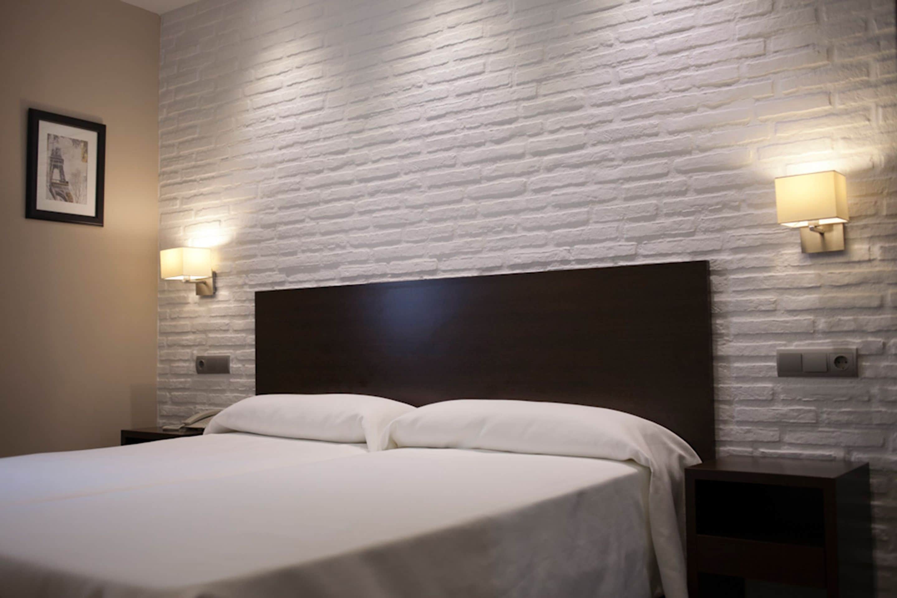 1 bedroom, in-room safe, desk, blackout curtains