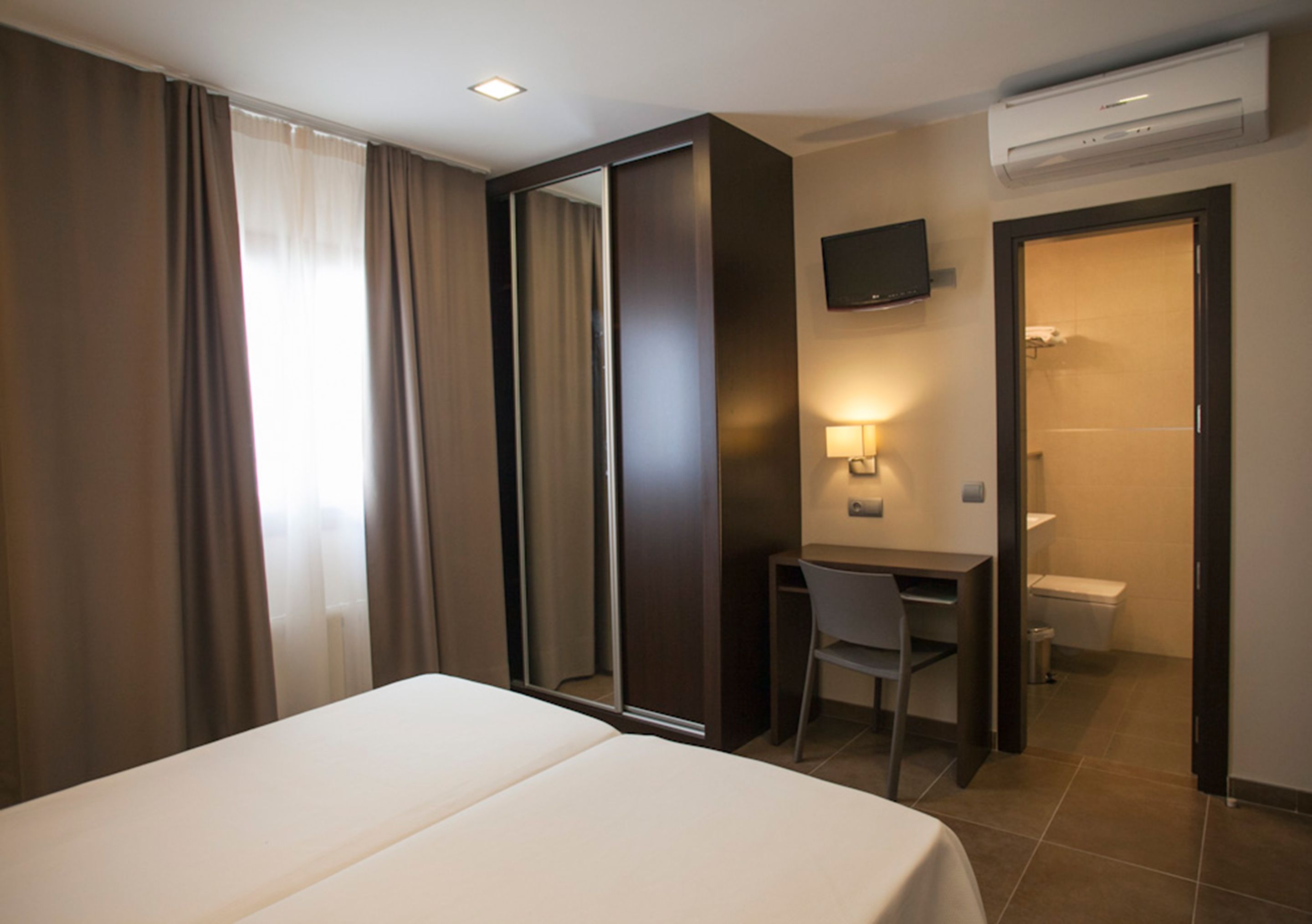 Photo - Hotel Restaurante El Corte
