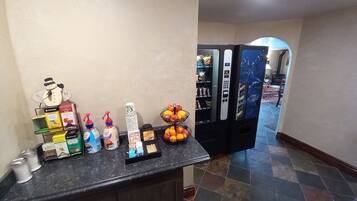 Free daily continental breakfast