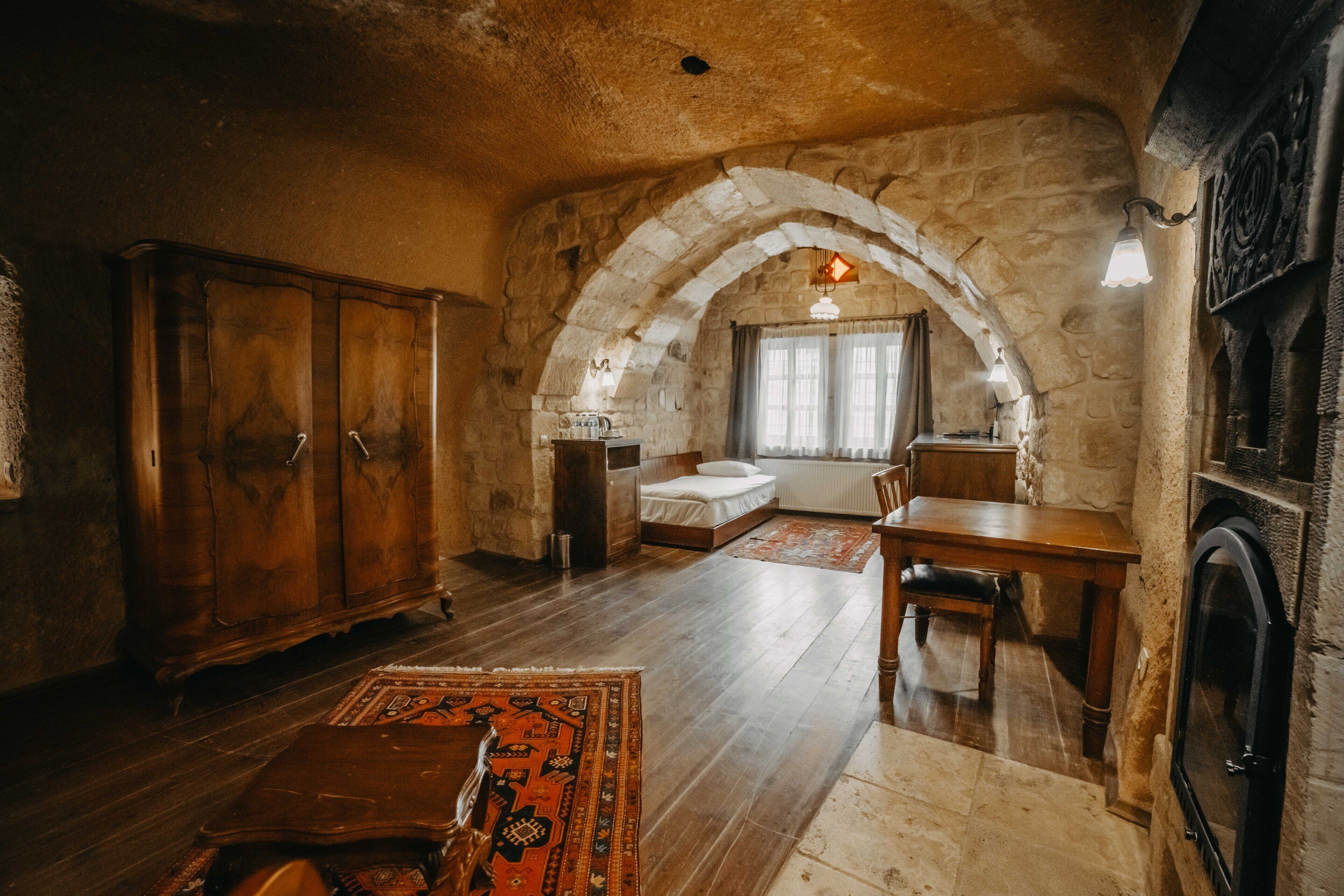 family cave suite  | premium bedding, minibar, in-room safe, individually decorated