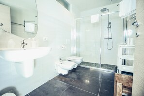 Comfort Double Room & Spa | Bathroom - Agriturismo Il Cucchiaio di Legno (Orta San Giulio)