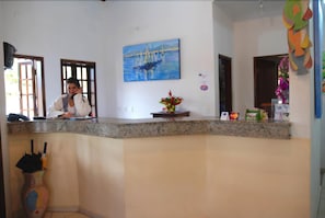 Lobby - Pousada Farol do Itaguá (Ubatuba)