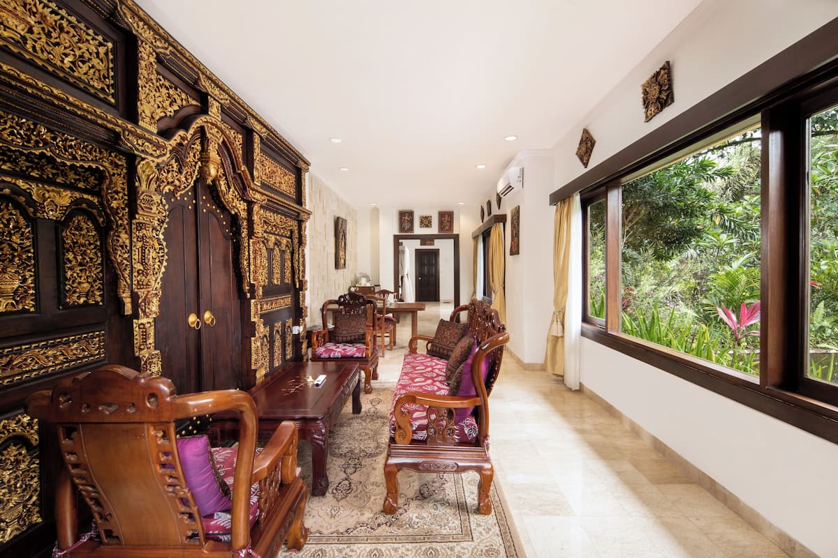 Smart TV 42 pulgadas con canales de televisión vía satélite