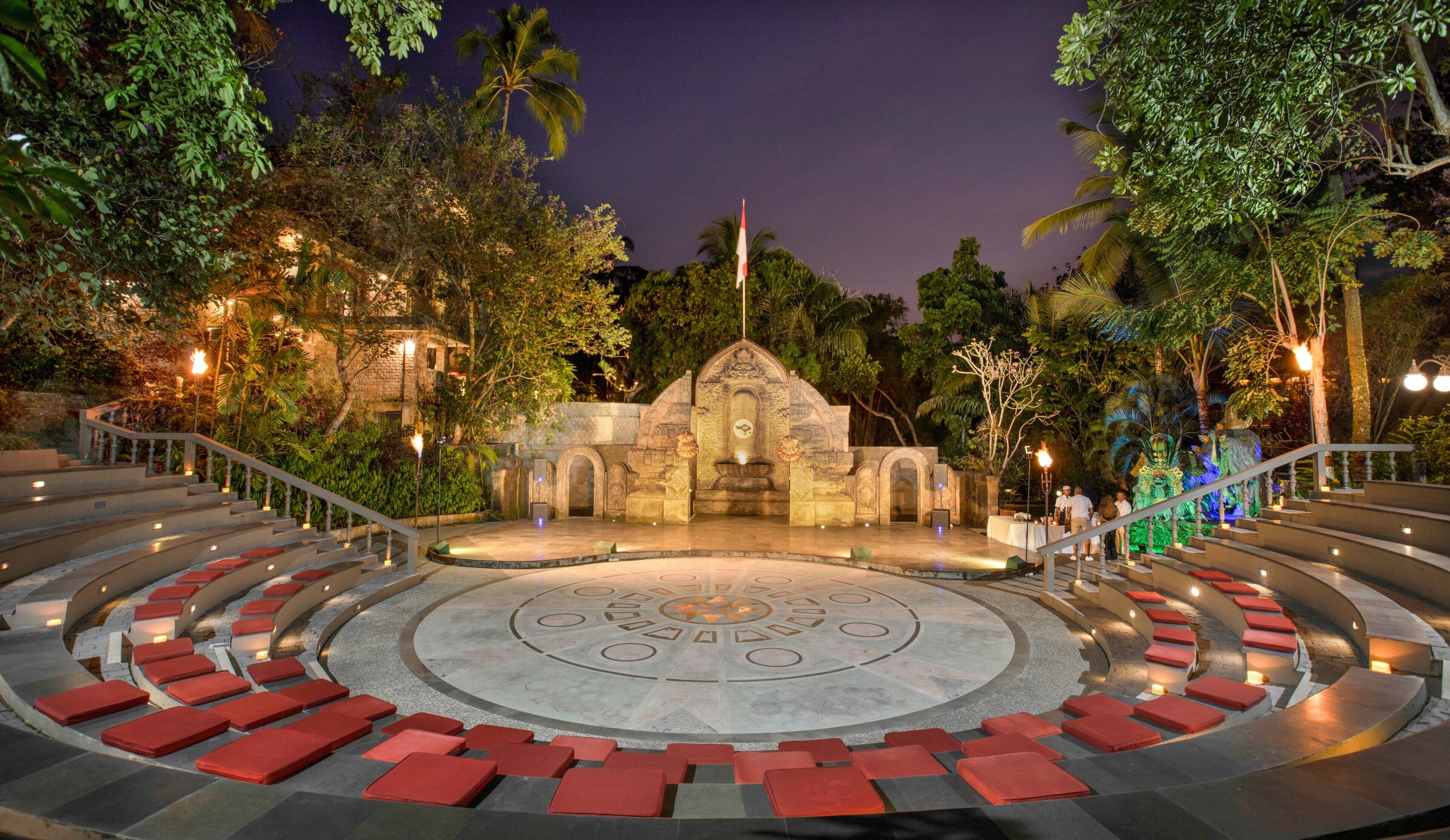 outdoor banquet area