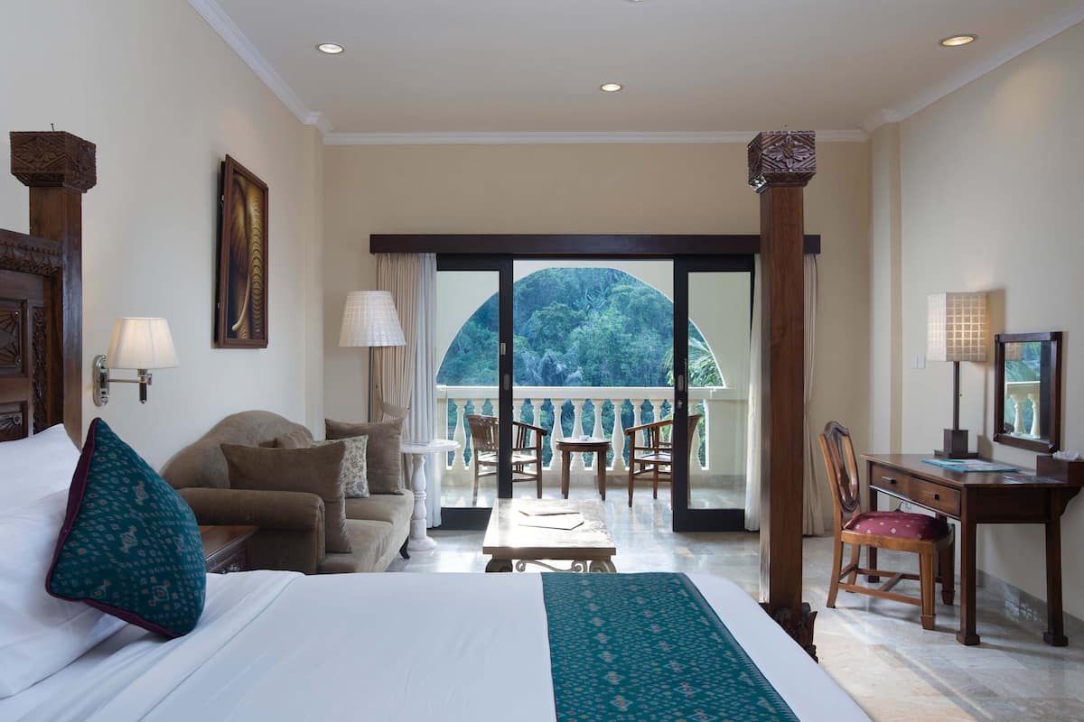 1 bedroom, premium bedding, Select Comfort beds, in-room safe