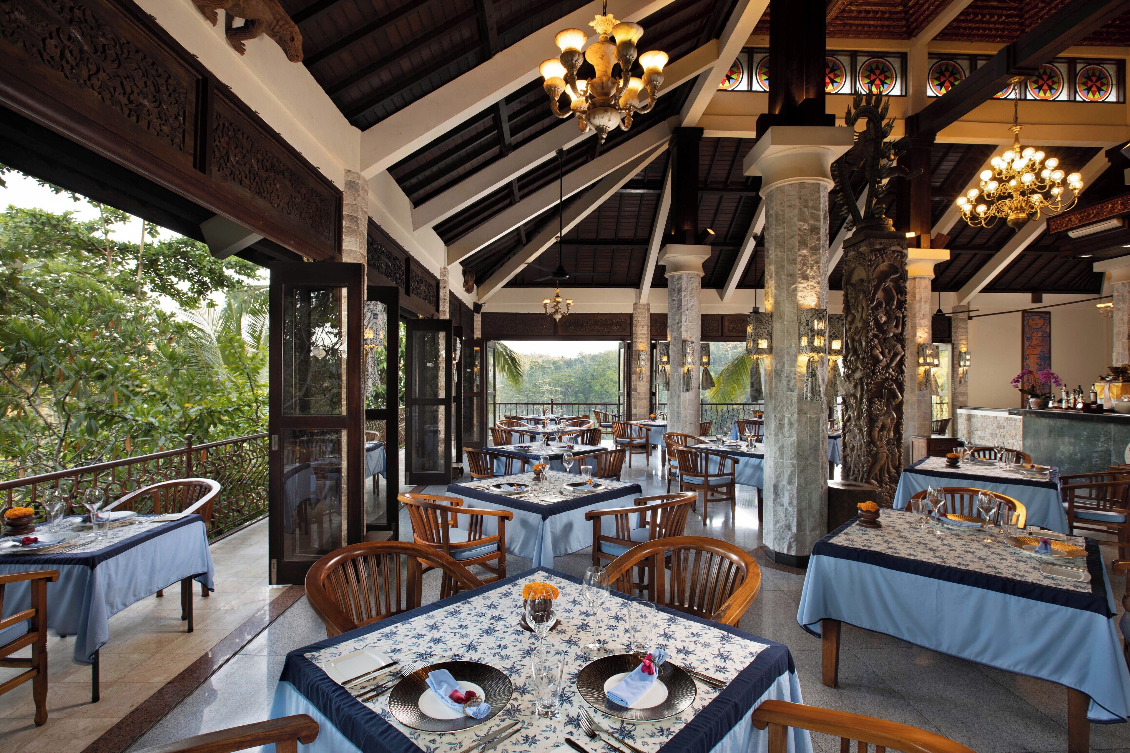 breakfast, lunch, dinner served; local and international cuisine