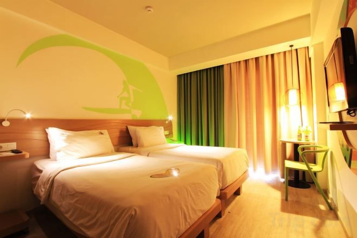 Max Happiness Room