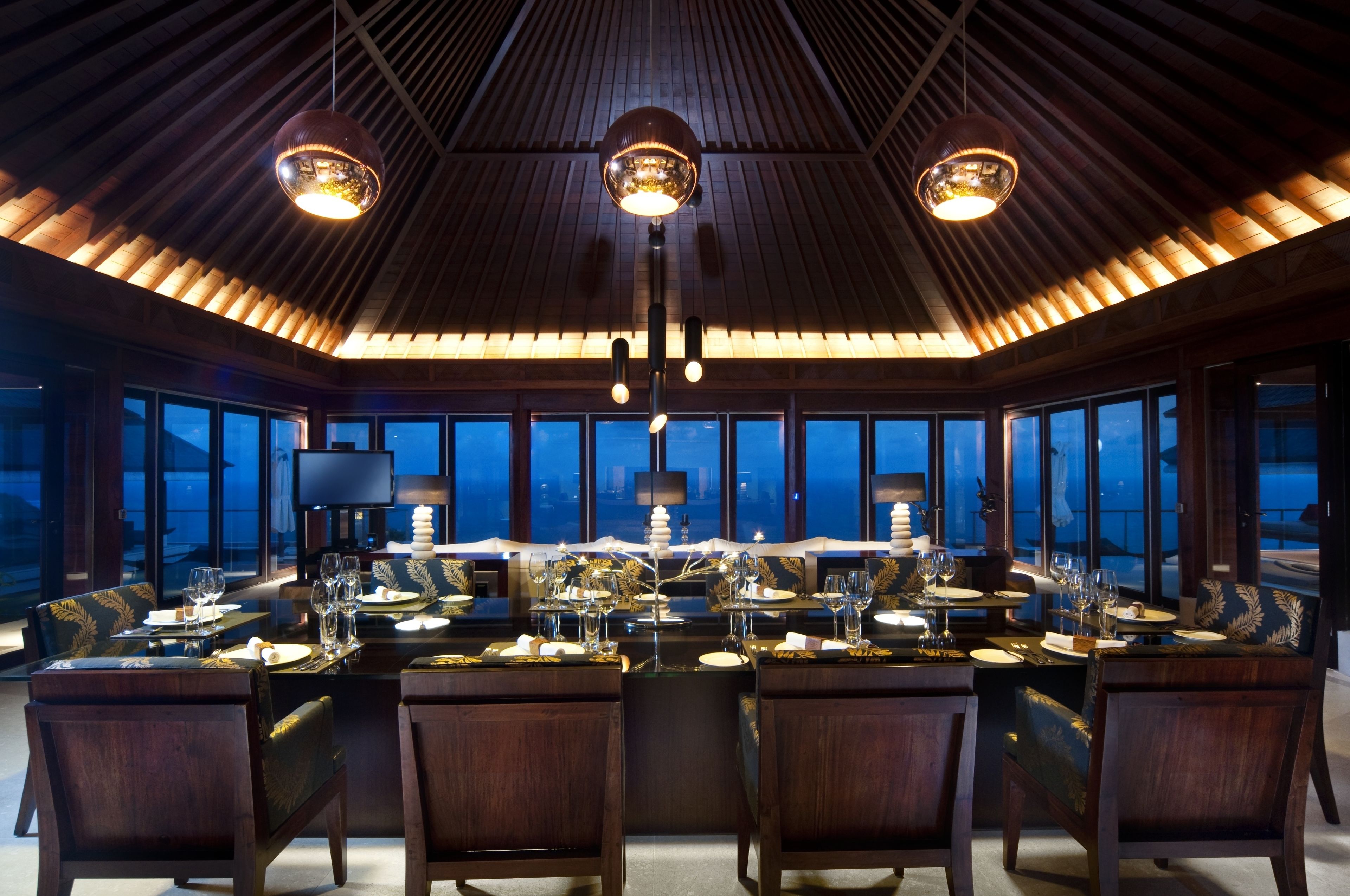 luxury villa, 5 bedrooms, private pool, ocean view (the view) | family dining | 3 restaurants, breakfast, lunch, dinner served; international cuisine