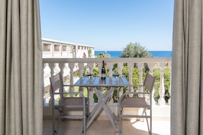 Junior Suite, Sea View | Terrace/patio