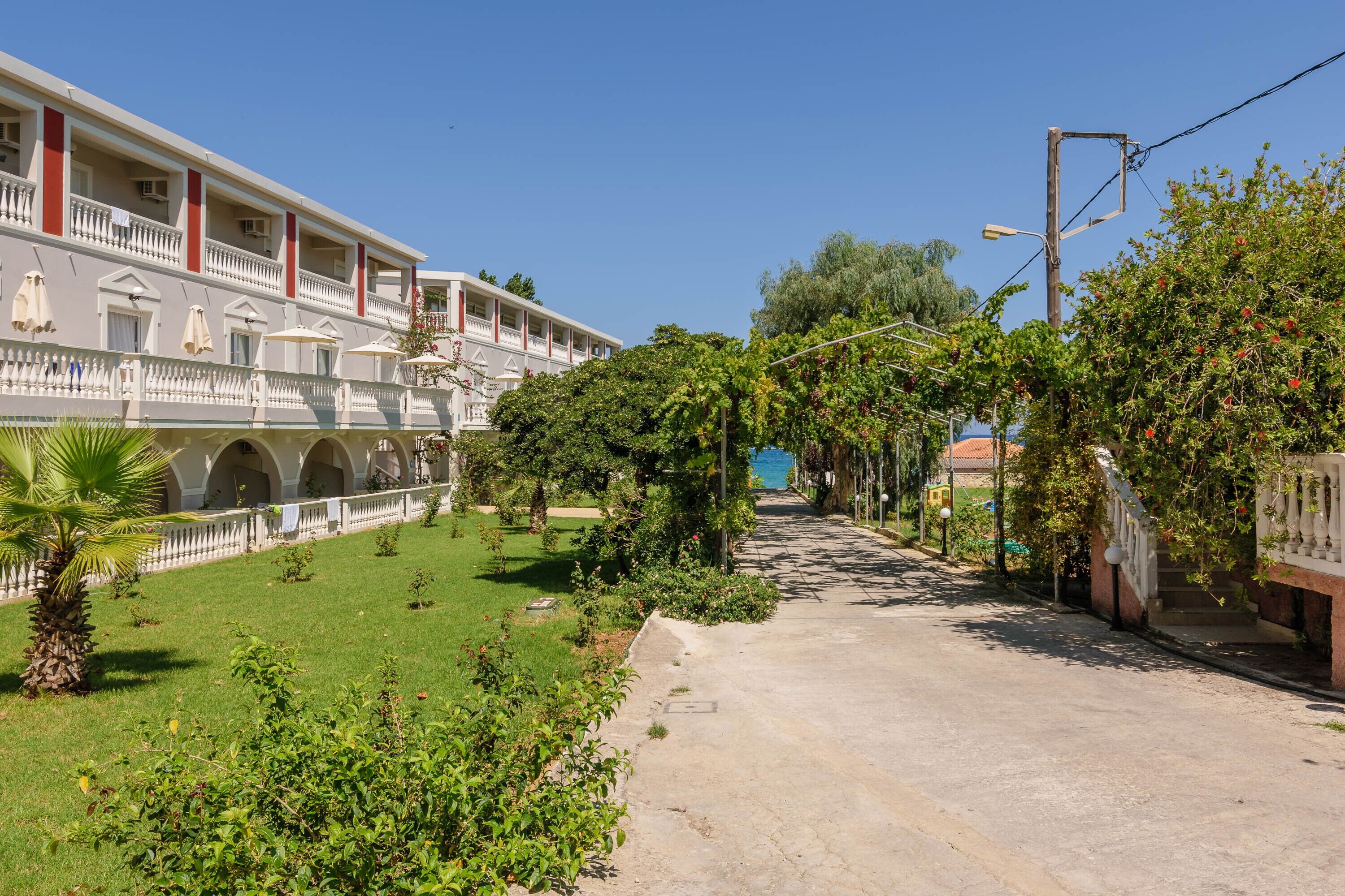 Photo - Belussi Beach Hotel & Suites