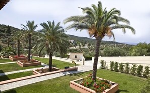 Property grounds - Kelyfos Hotel Bungalows and Suites (Sithonia)