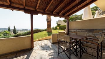 Triple Room | Teres/patio