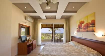 Kelyfos Hotel Bungalows and Suites