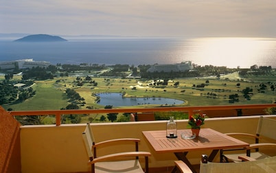 Kelyfos Hotel Bungalows and Suites