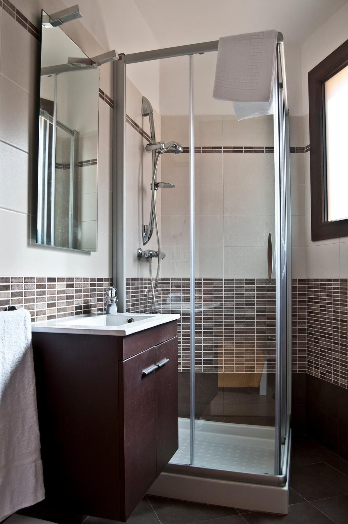 Douche, douche cascade, articles de toilette (gratuits)