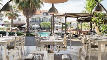 2 Restaurants; Frühstück und Abendessen werden serviert