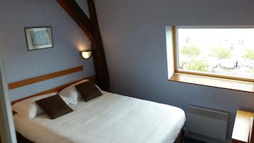 Habitació doble econòmica, amb bany privat | 1 dormitori