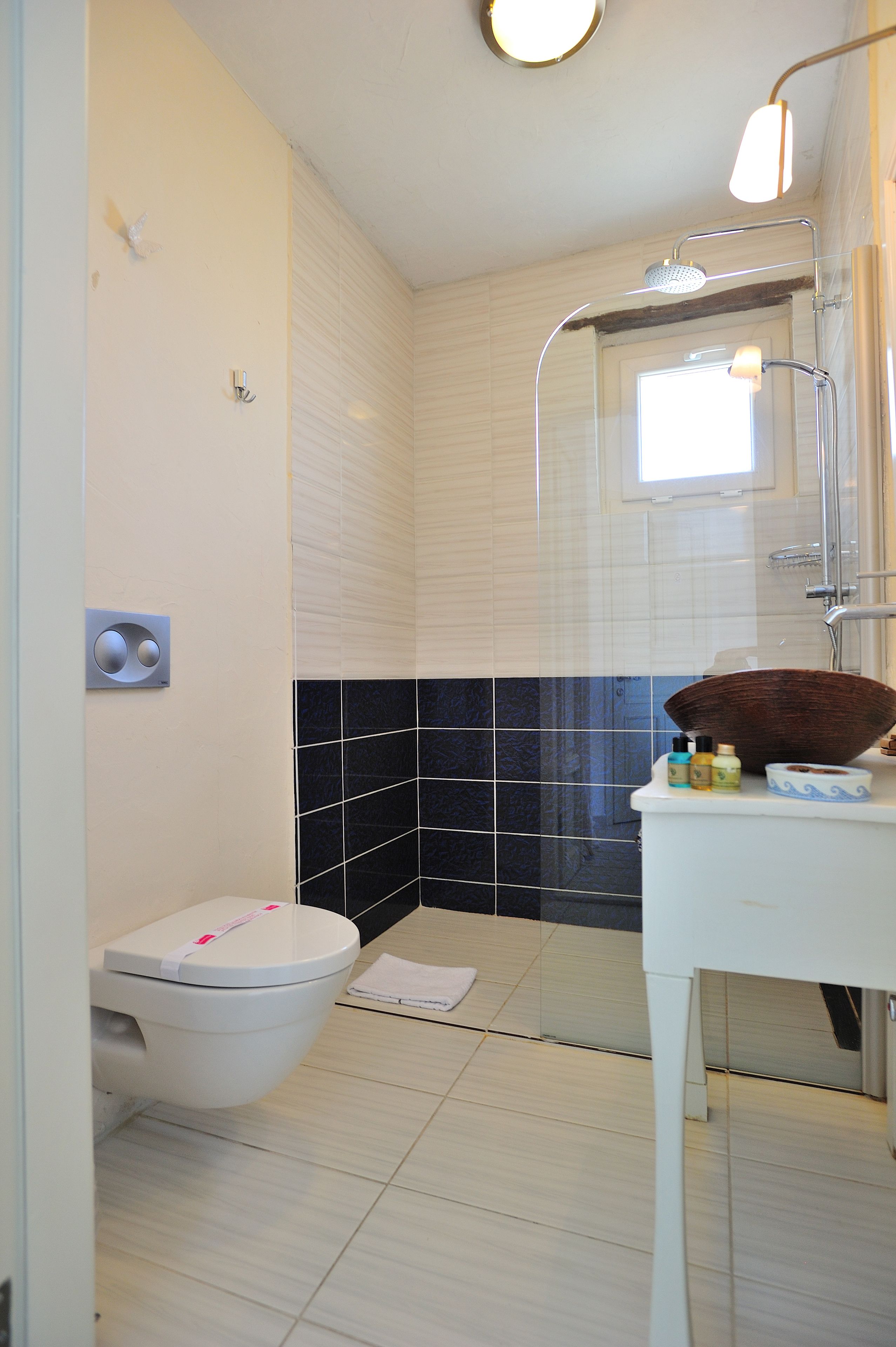 superior double room, 1 queen bed, balcony, garden view | bathroom | free toiletries, hair dryer, slippers, towels