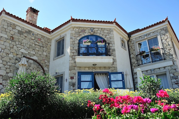 Açık havada yemek servisi