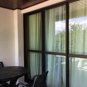 Breakfast, lunch and dinner served - Iloa Resort (Barra de Sao Miguel)