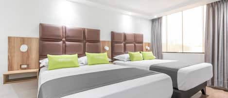 Family Room | 1 bedroom, premium bedding, desk, laptop workspace