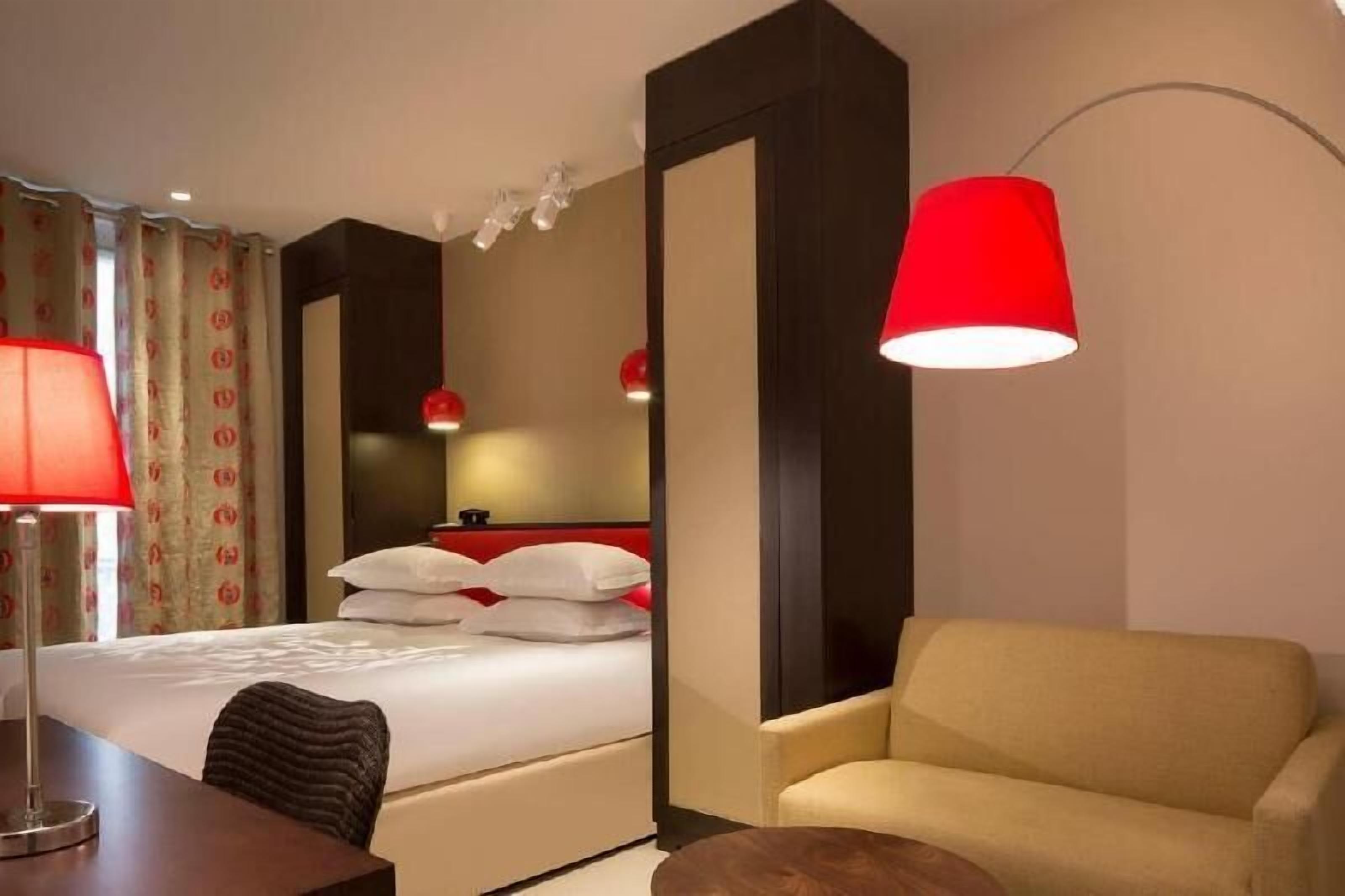 Minibar, in-room safe, desk, soundproofing