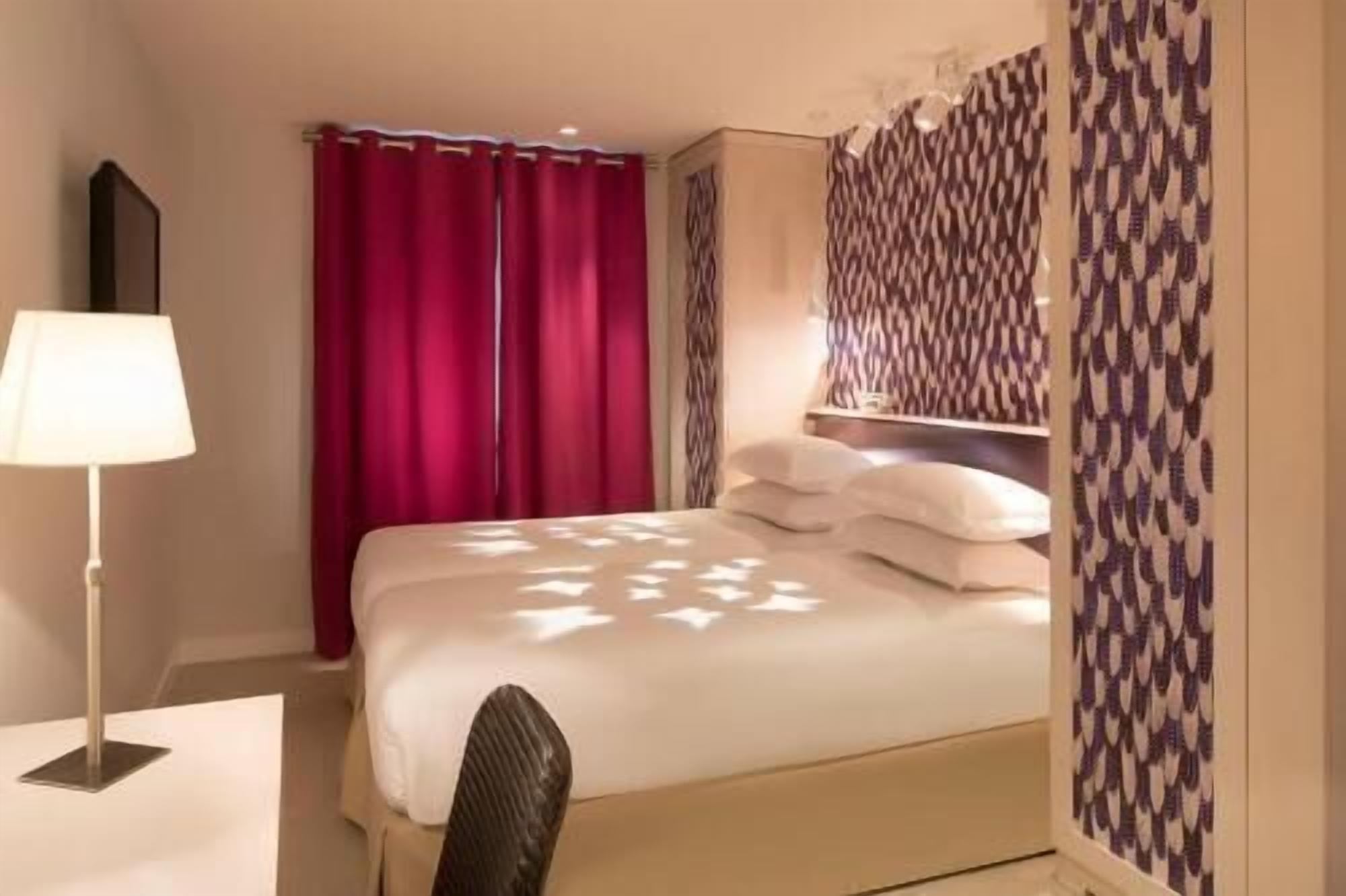 Minibar, in-room safe, desk, soundproofing