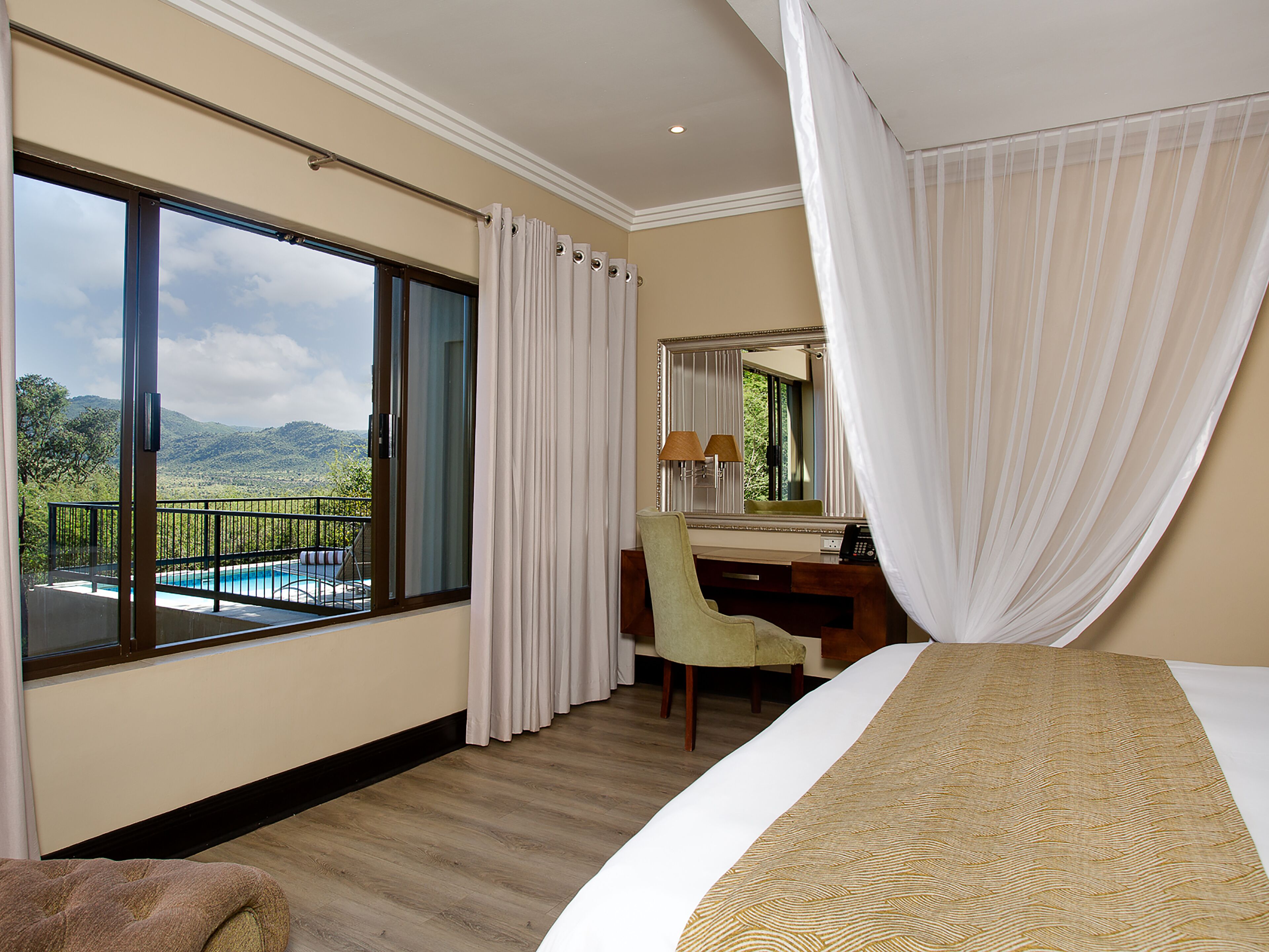 Executive-sviitti | Egyptinpuuvillaiset lakanat, ylelliset vuodevaatteet, minibaari