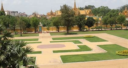 Golden Noura Villa Pub & Restaurant