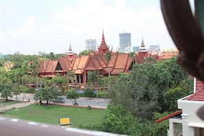 الإطلالة من المنشأة