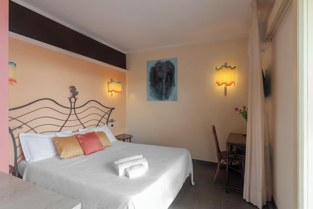 Chambre Standard Double ou avec lits jumeaux