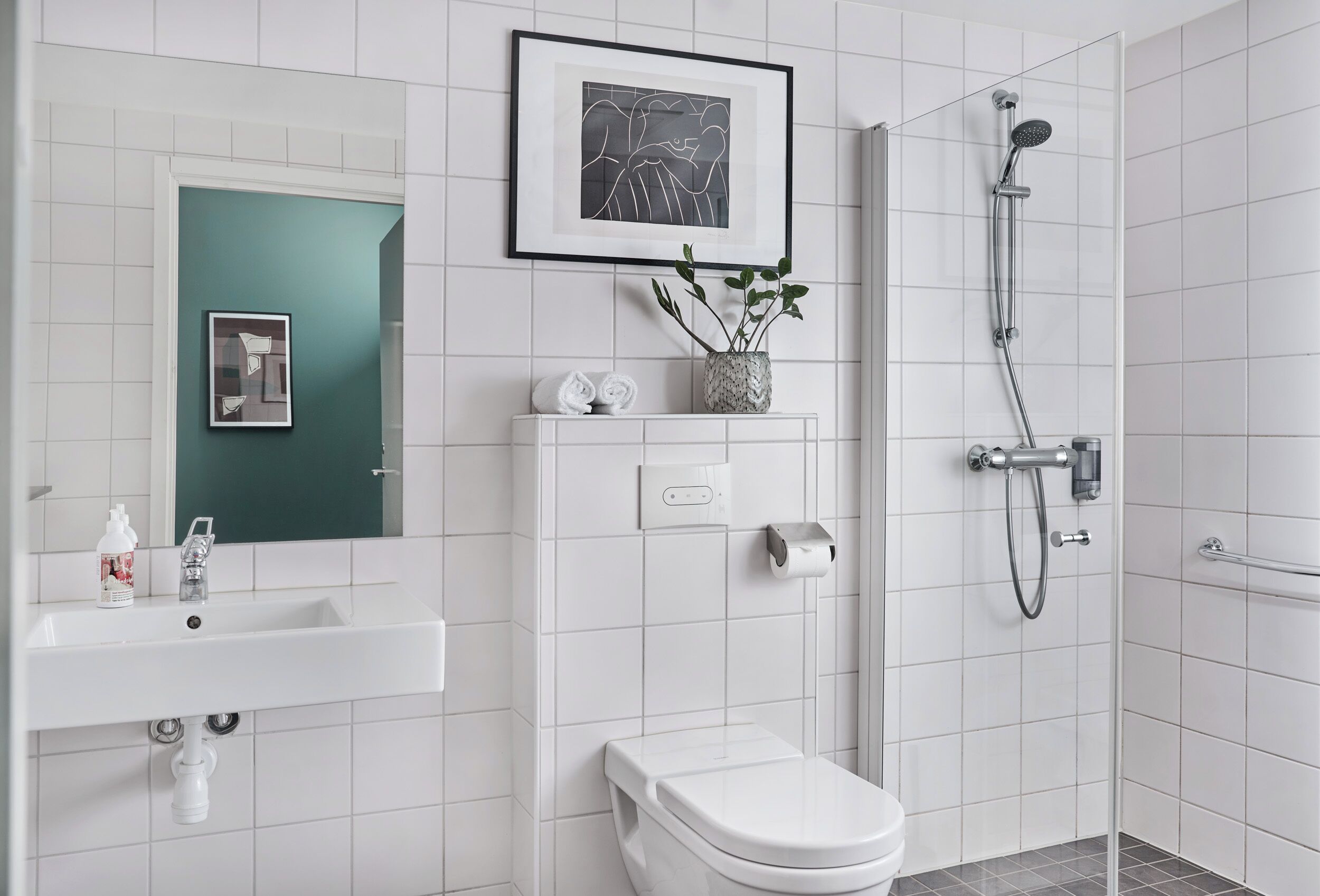 double room - smart superior | bathroom | shower, hair dryer, towels