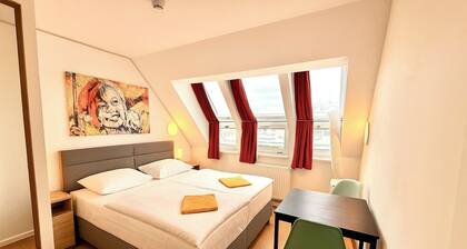 A&T Hotel & Hostel