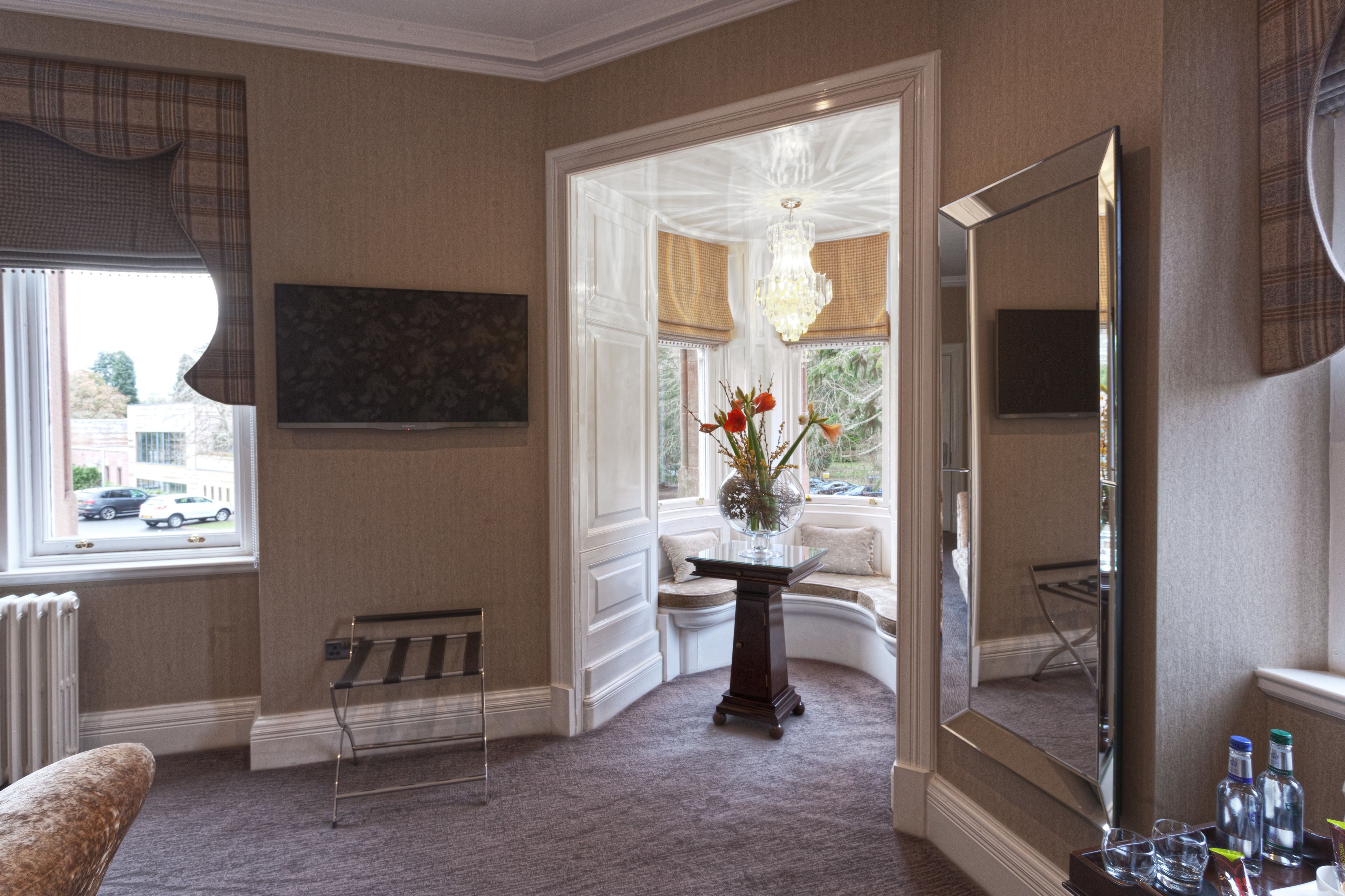 castle signature room | 1 bedroom, egyptian cotton sheets, premium bedding, pillow-top beds