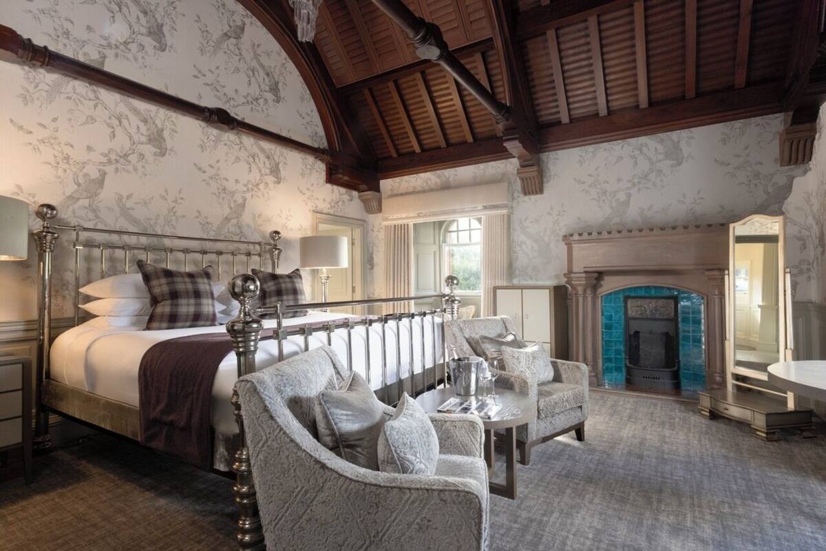 Castle Suite | 1 bedroom, Egyptian cotton sheets, premium bedding, pillow-top beds