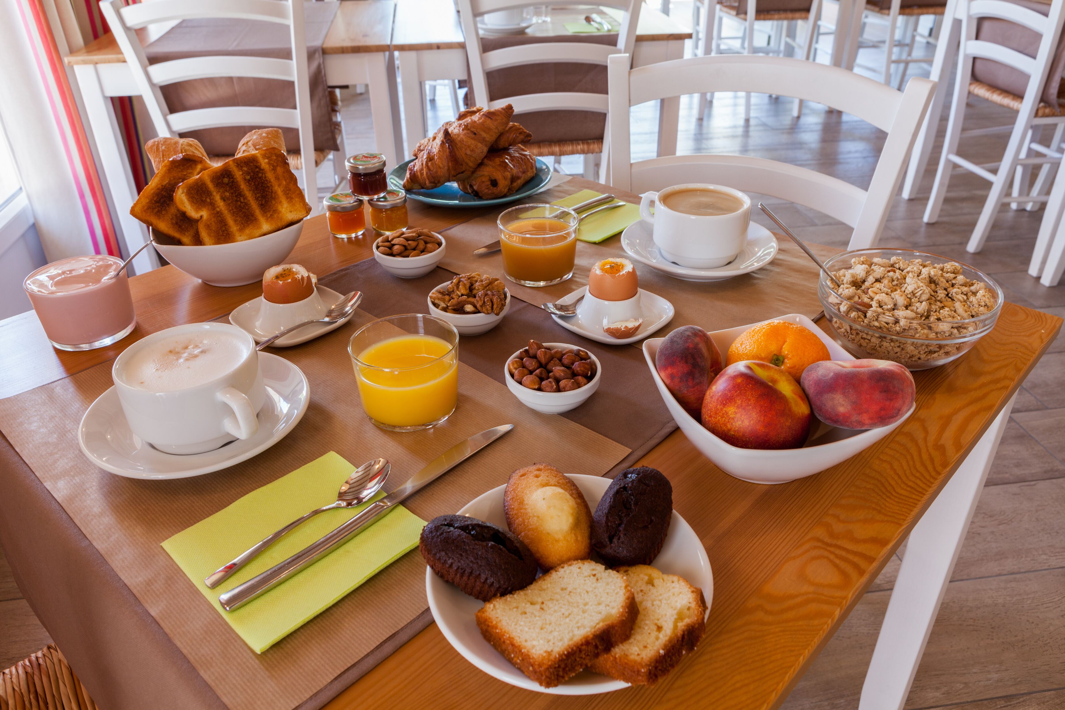 Frokostbuffé i helgene (EUR 15 per person)