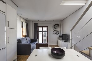 Penthouse, 1 phòng ngủ, hiên | Quang cảnh từ phòng