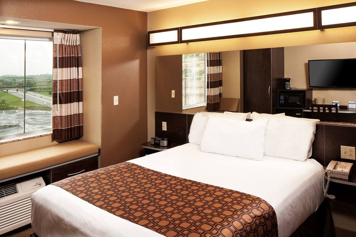 In-room safe, desk, blackout drapes, iron/ironing board