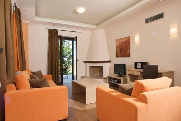 21-inch flat-screen TV with satellite channels, LCD TV, fireplace