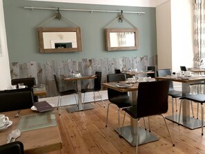 Restaurant - St Bernards Guesthouse (Newquay)