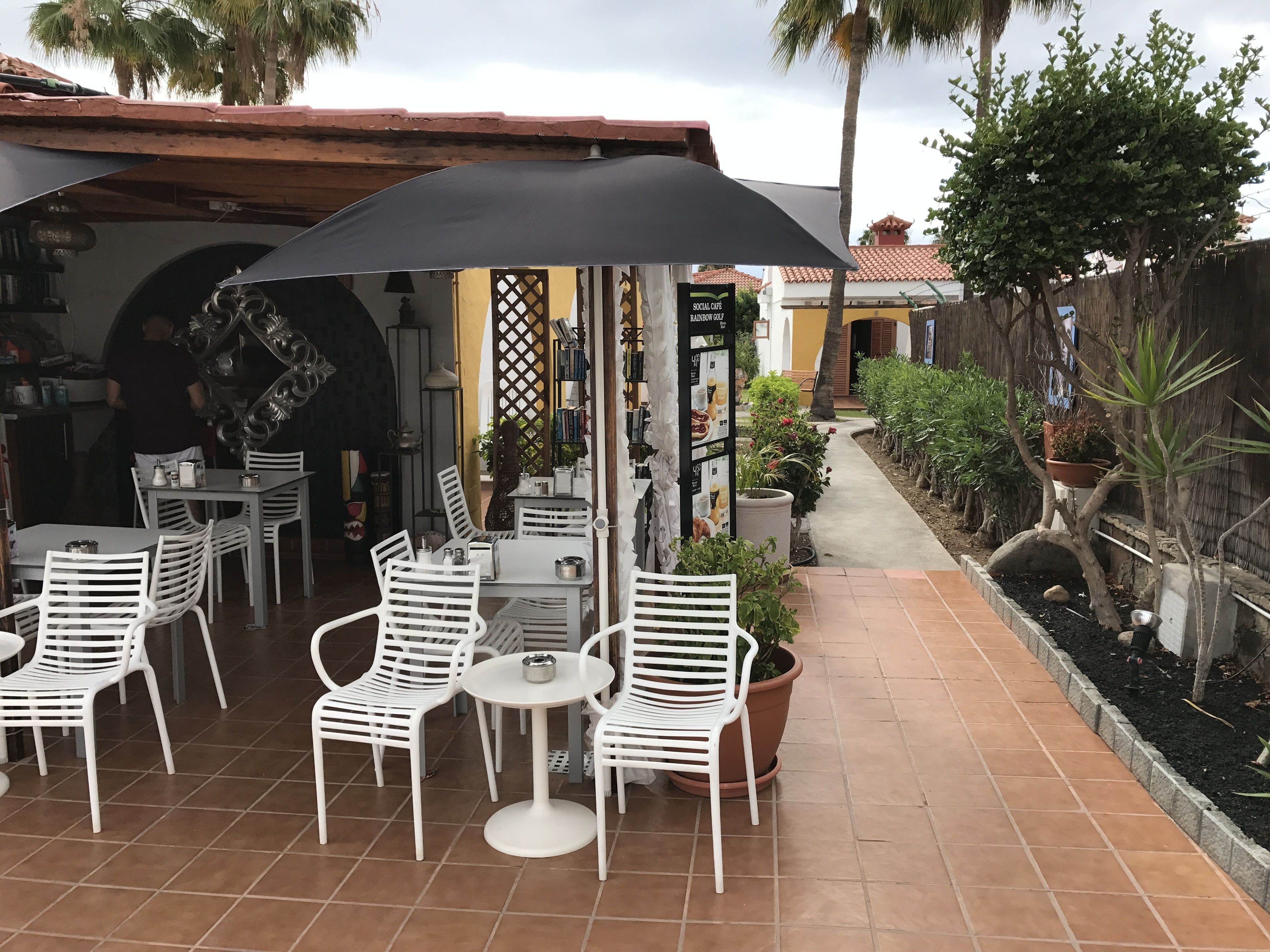 Foto - Rainbow Golf Bungalows, Gay Men-only Resort