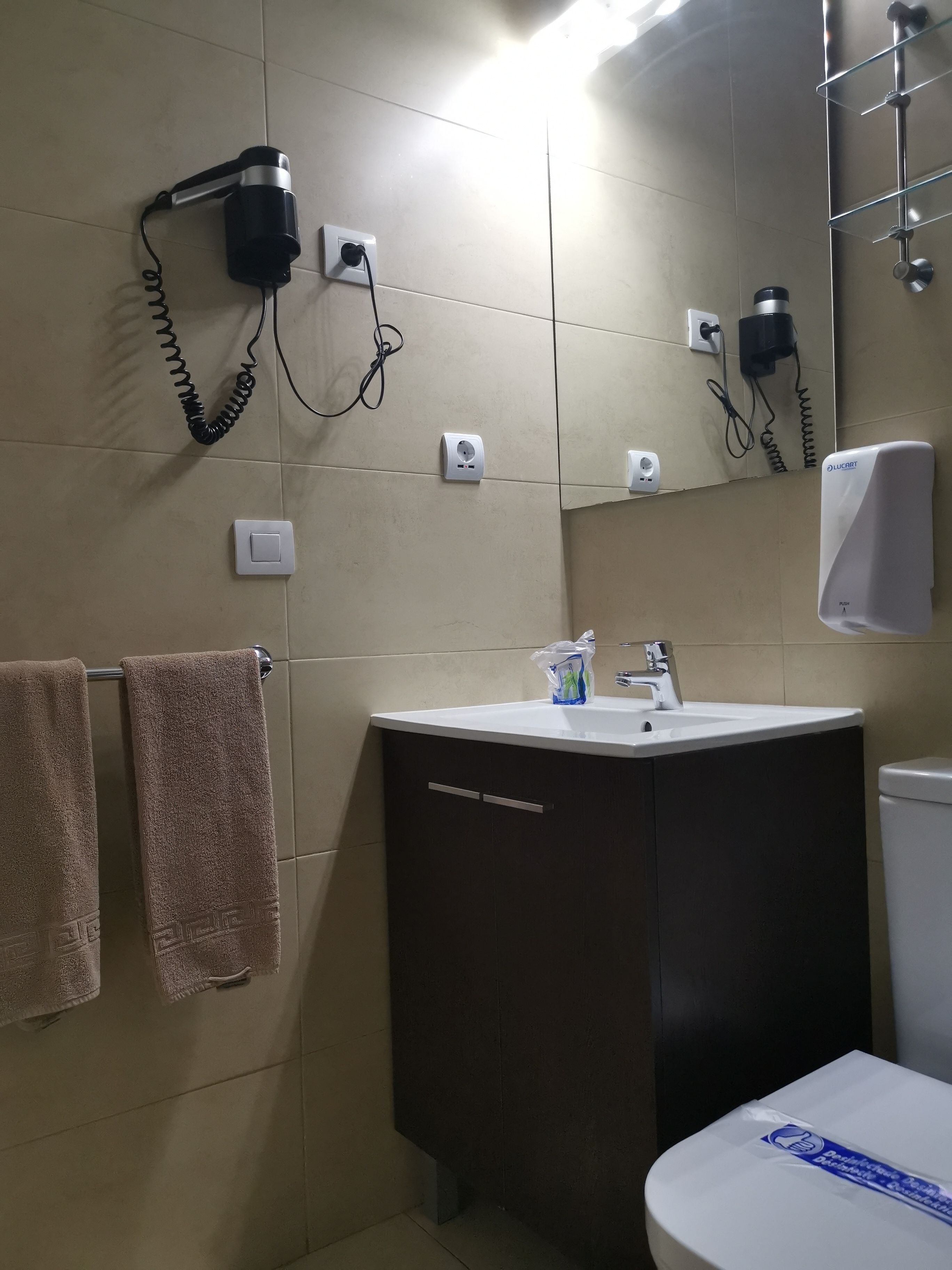 Foto - Rainbow Golf Bungalows, Gay Men-only Resort