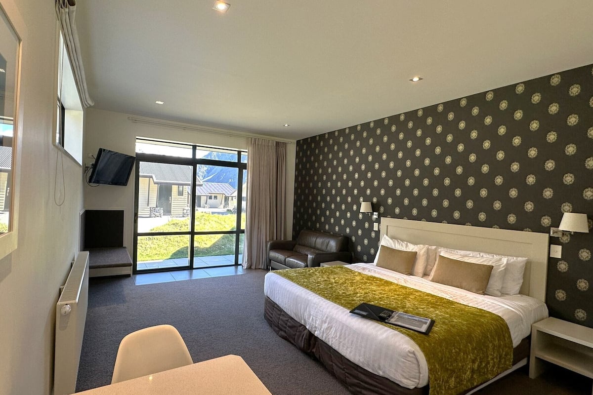 Decoración personalizada, muebles diferentes y escritorio