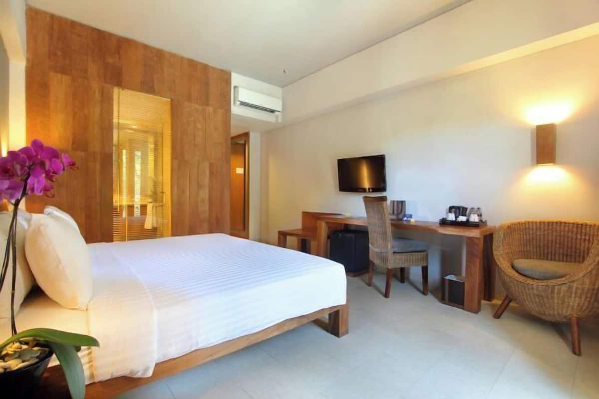 1 bedroom, in-room safe, desk, laptop workspace