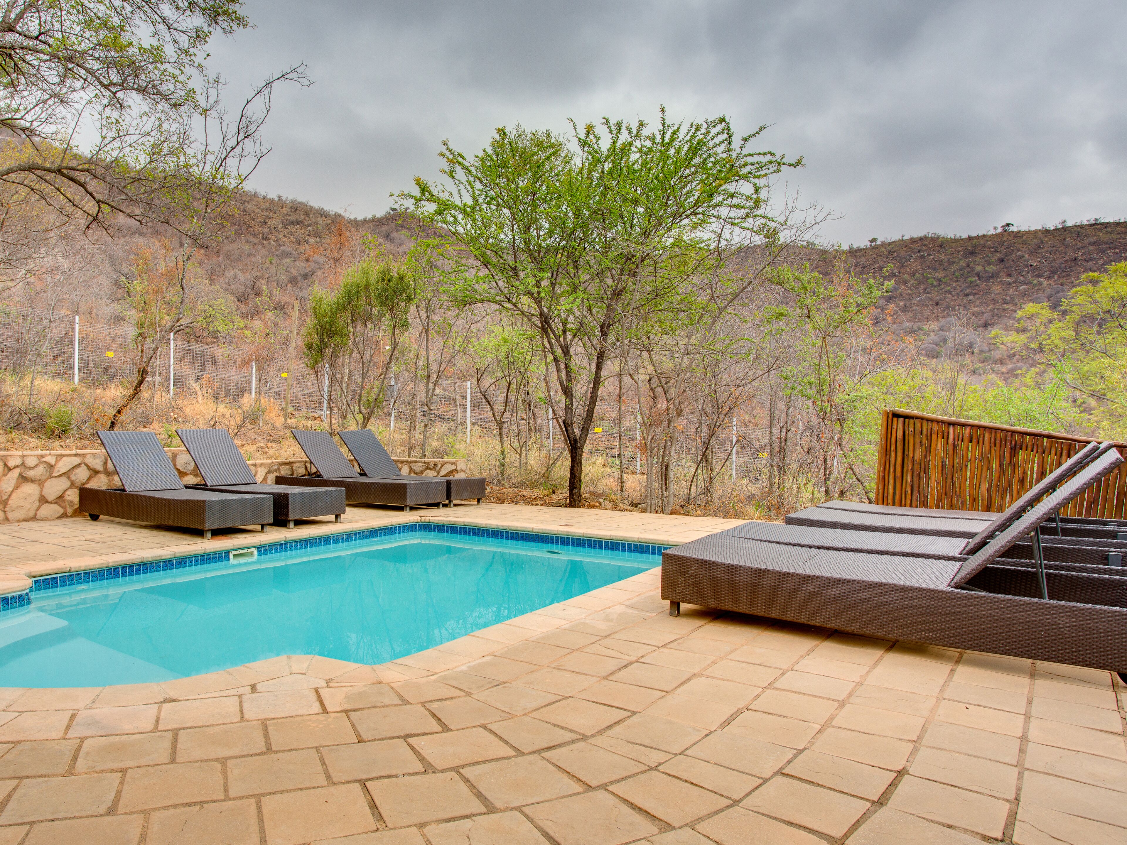 야외 수영장, 무료 카바나, 수영장 파라솔