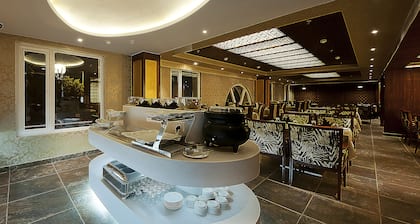Hotel Regent Grand