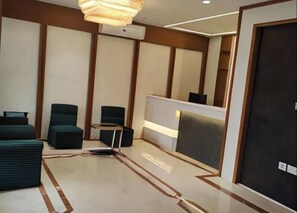 Lobby - Royal Paris (Chennai)