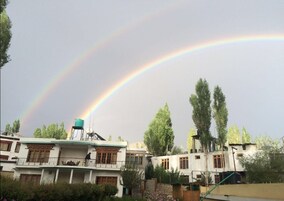 숙박 시설에서 보는 시내 전망