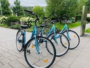Bicycling - Motel One Düsseldorf-Hauptbahnhof (Düsseldorf)