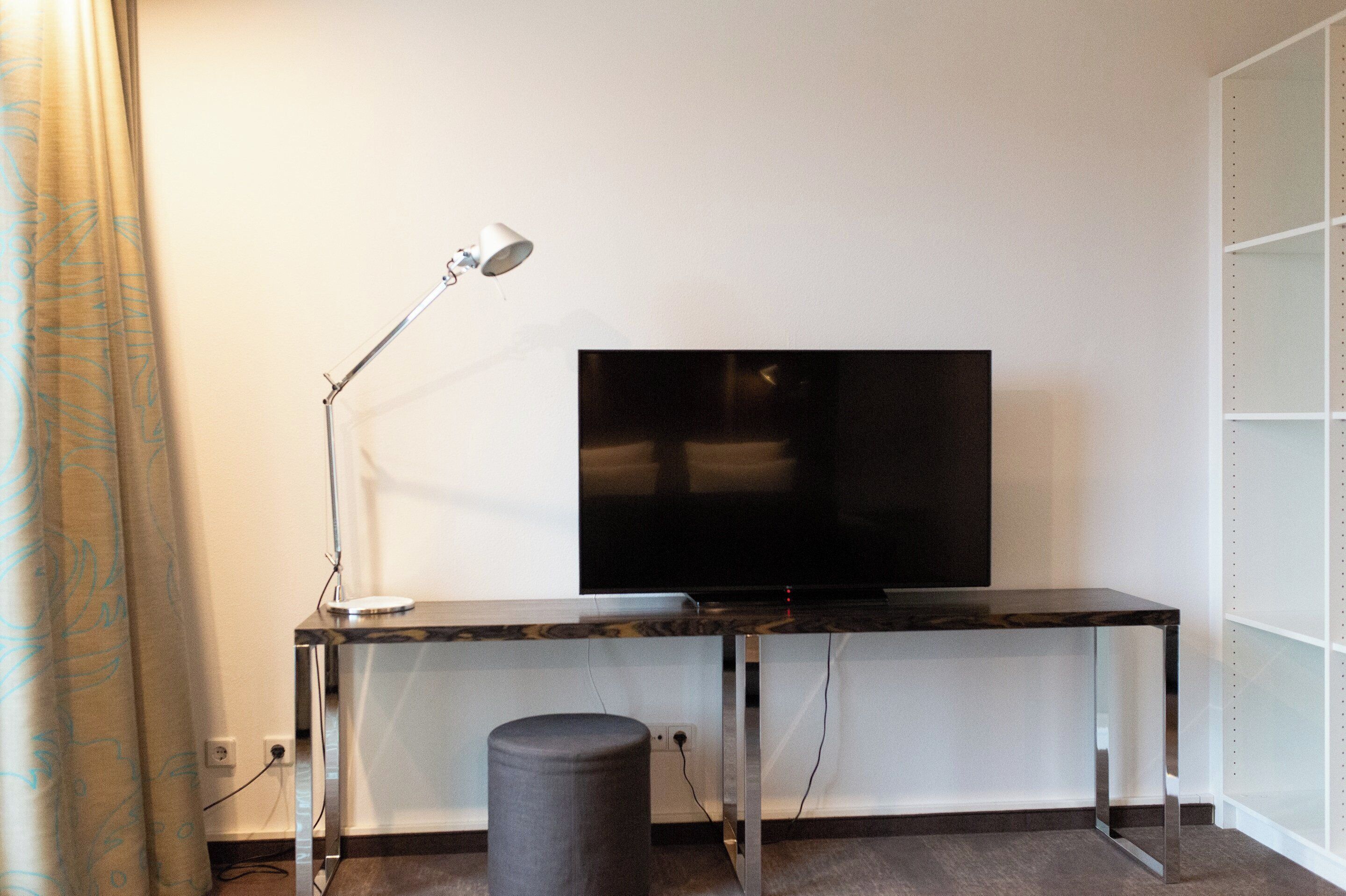 Deluxe kamer | Lakens van Egyptisch katoen, een bureau, geluiddichte muren